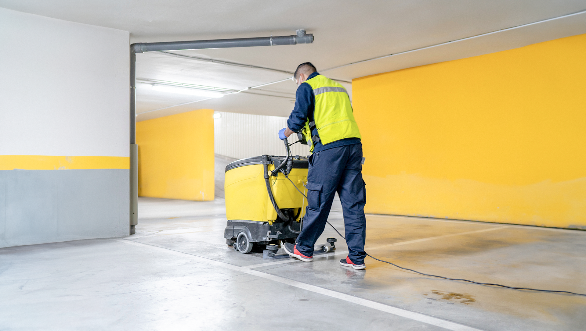 NeatandCleanHero_Images_Wide_F1